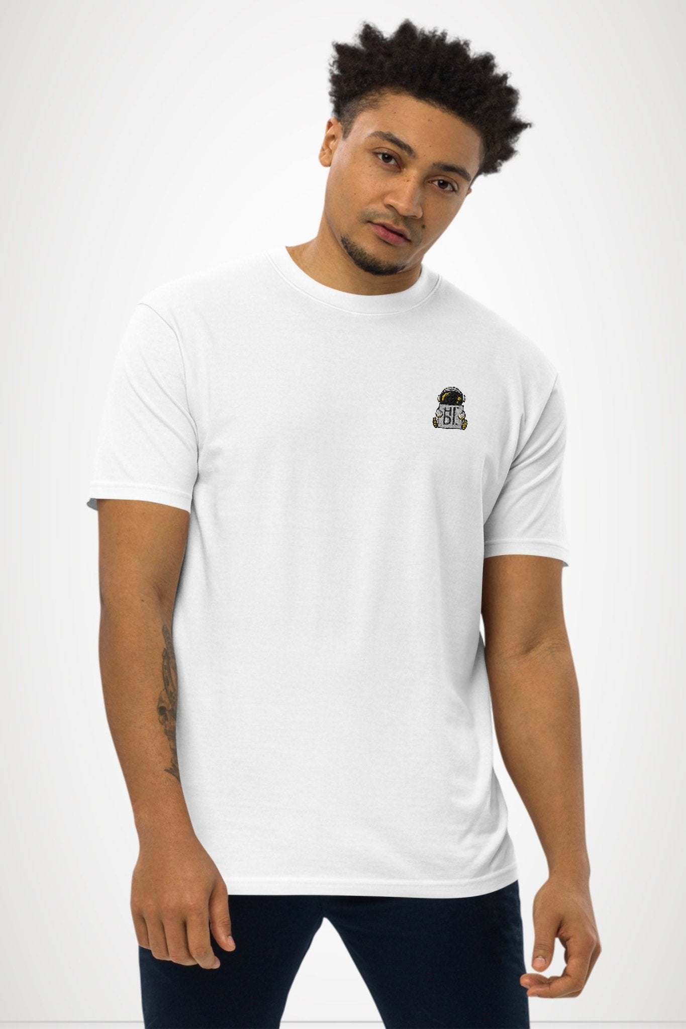 Spaceman premium heavyweight t-shirt in White Shirts & Tops HITDIFFERENT